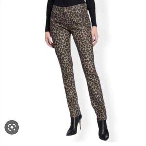 Veronica Beard animal print Brooke Skinny jeans in coated leopard, size 26